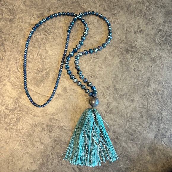Bead / Tassle Necklace - Picture 1 of 3